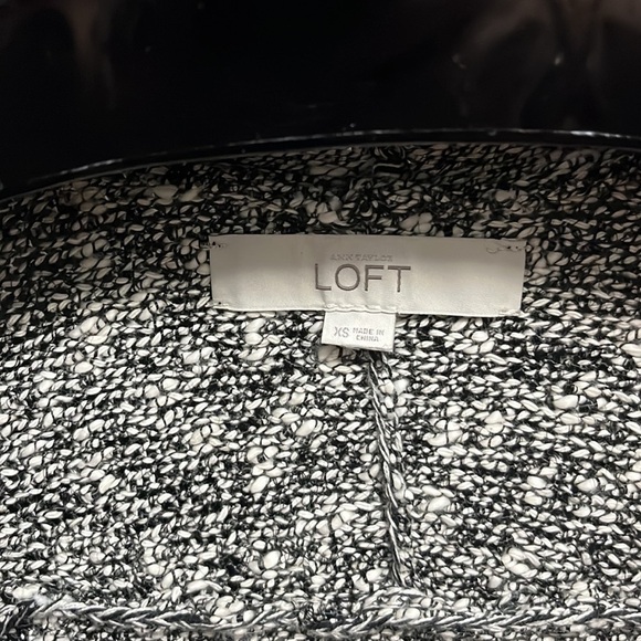 Loft- black and white open front cardigan - Picture 2 of 6
